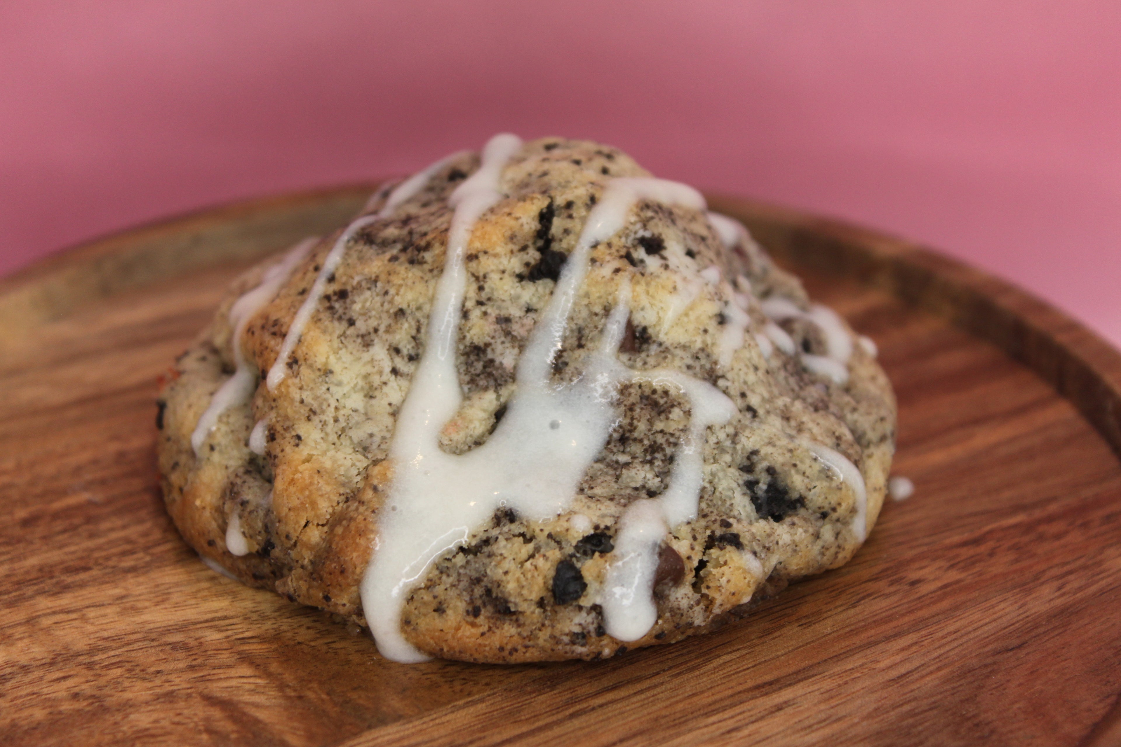 NY Style Cookies and Cream with Drizzle